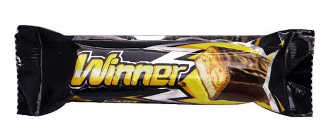 شکلات مغزدار بادام زمینی وینر شیرین عسل