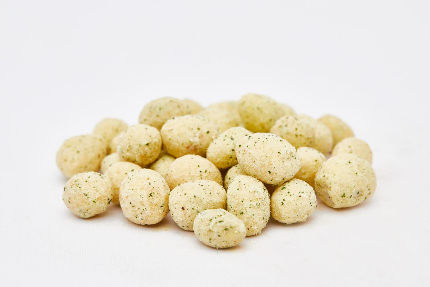 بادام زمینی روکش دار پیاز جعفری